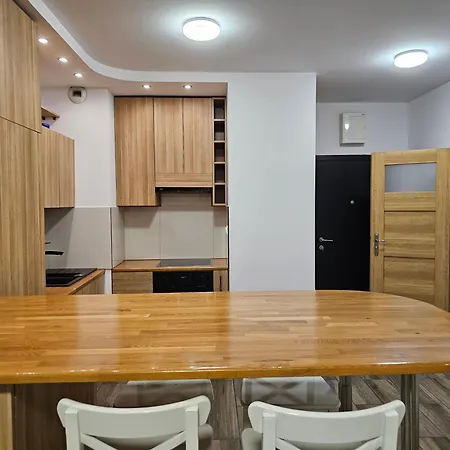 Stylish Newly Renovated 1br With Free Parking Near Arkadia *