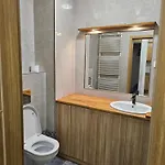 Stylish Newly Renovated 1br With Free Parking Near Arkadia *