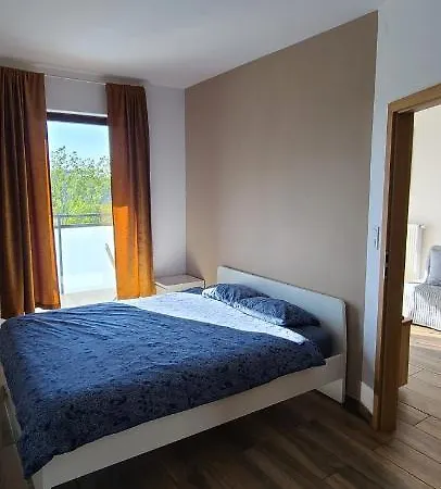 Wellsituated 1 Bedroom In *