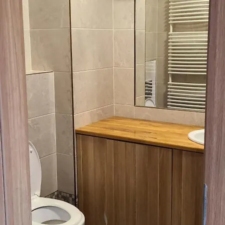 Apartamento Stylish Newly Renovated 1br With Free Parking Near Arkadia Varsovia