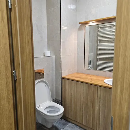 Apartment Stylish Newly Renovated 1br With Free Parking Near Arkadia