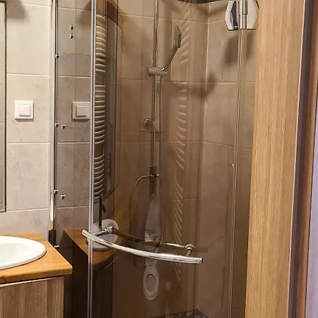 Wellsituated 1 Bedroom In Lejlighed *