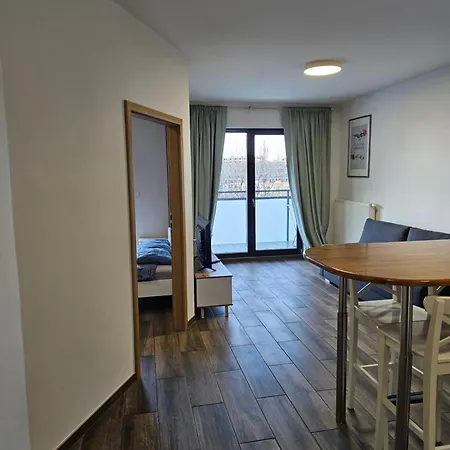 דירה Stylish Newly Renovated 1br With Free Parking Near Arkadia ורשה