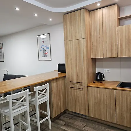 Stylish Newly Renovated 1br With Free Parking Near Arkadia Apartament *
